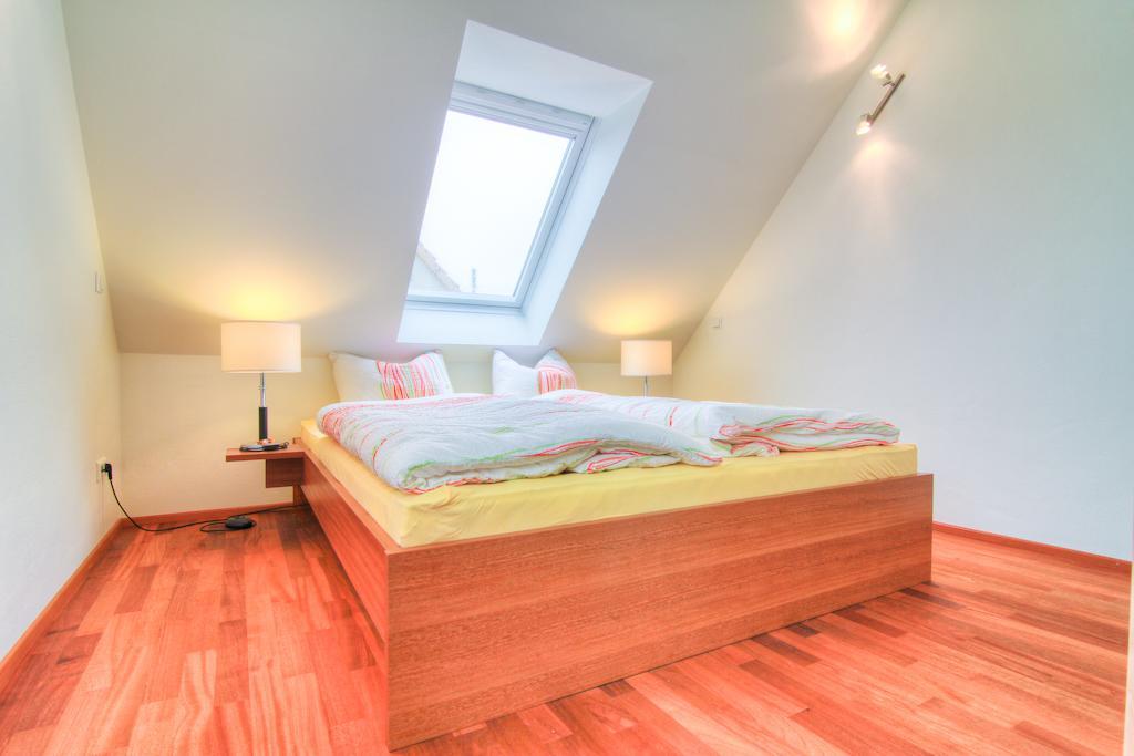 Jungingers Aparthotel Holzheim  Pokój zdjęcie