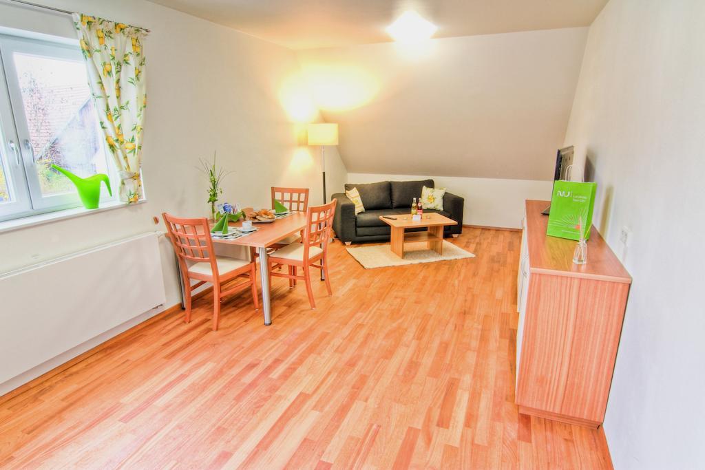 Jungingers Aparthotel Holzheim  Pokój zdjęcie