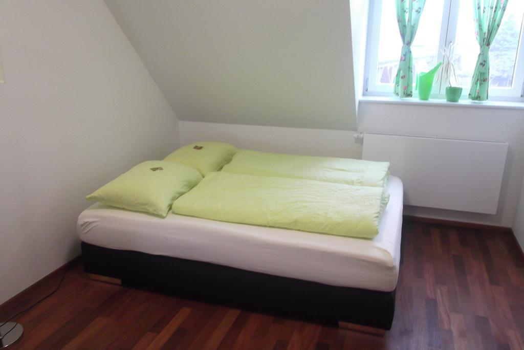 Jungingers Aparthotel Holzheim  Pokój zdjęcie