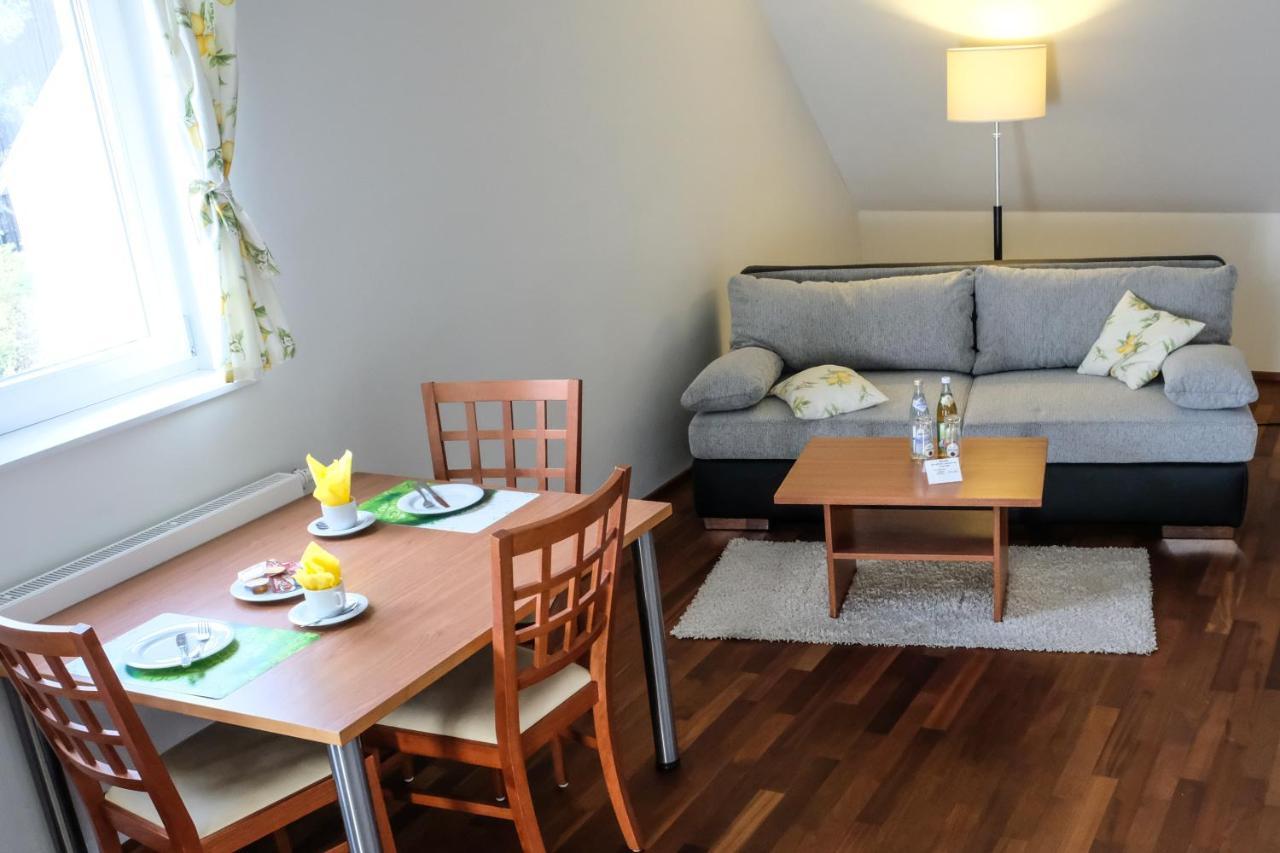 Jungingers Aparthotel Holzheim  Zewnętrze zdjęcie