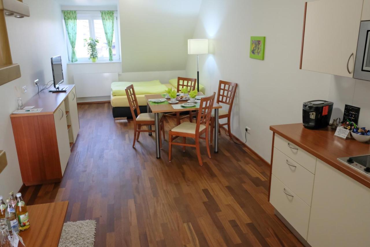 Jungingers Aparthotel Holzheim  Zewnętrze zdjęcie