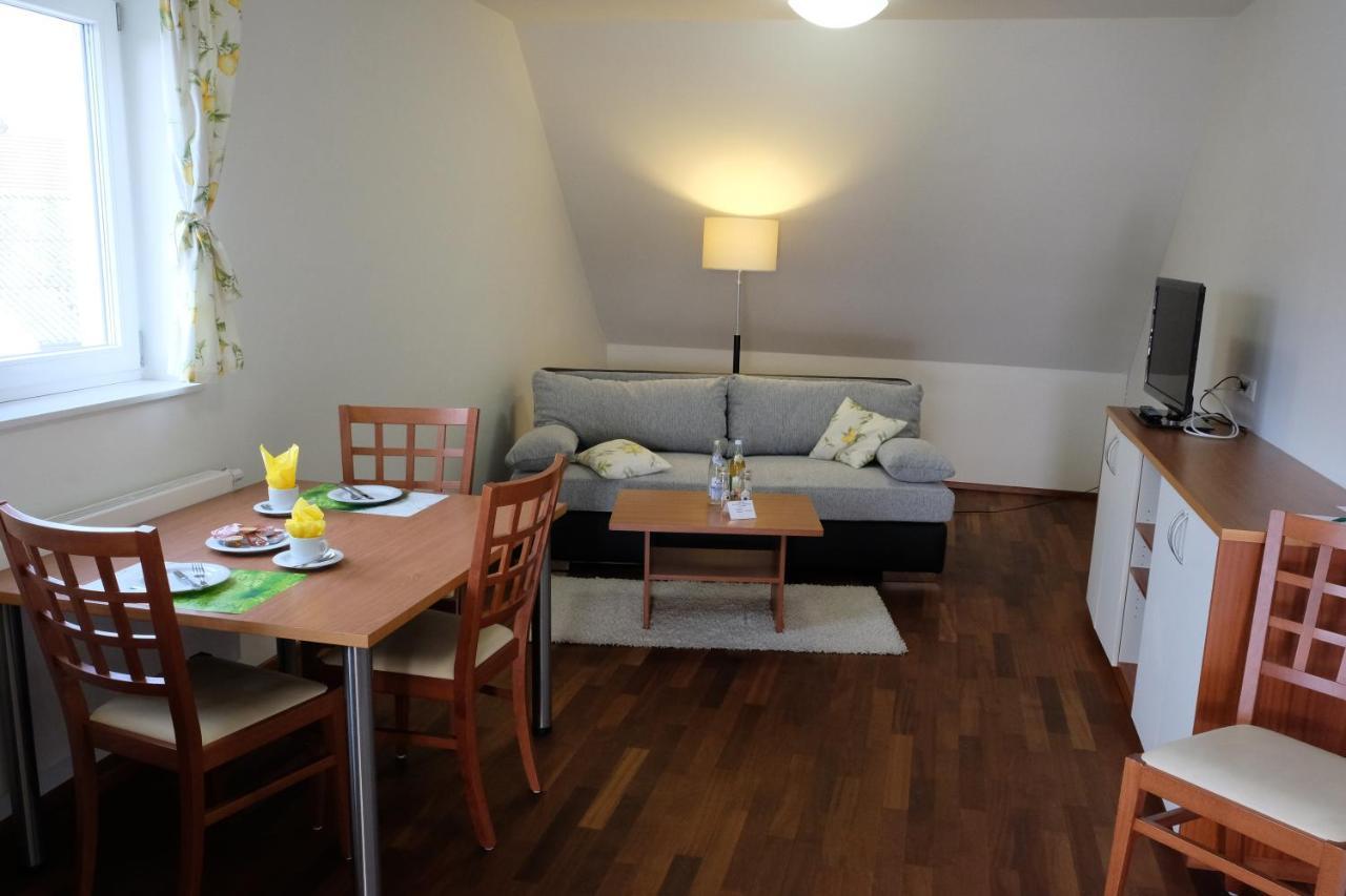 Jungingers Aparthotel Holzheim  Zewnętrze zdjęcie